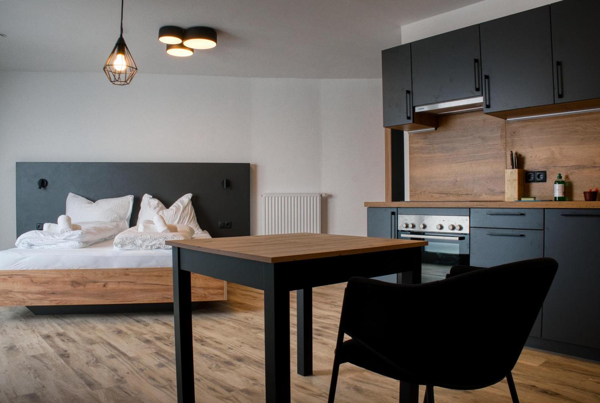 Myquartier City Chalets Инсбрук Екстериор снимка