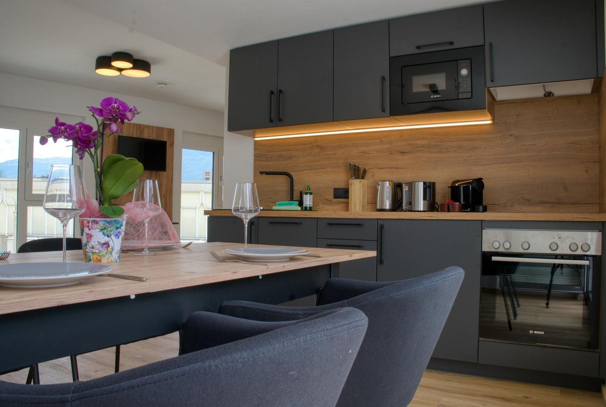 Myquartier City Chalets Инсбрук Екстериор снимка